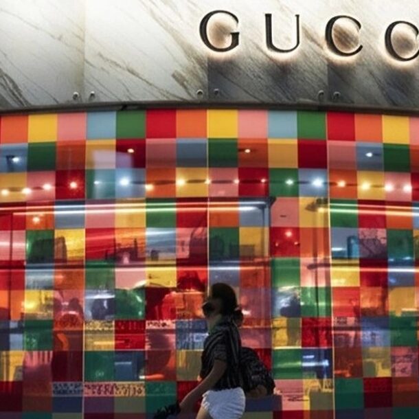 gucci-tuyen-bo-khong-roi-bo-“made-in-italy”-giua-bao-thue-quan-my