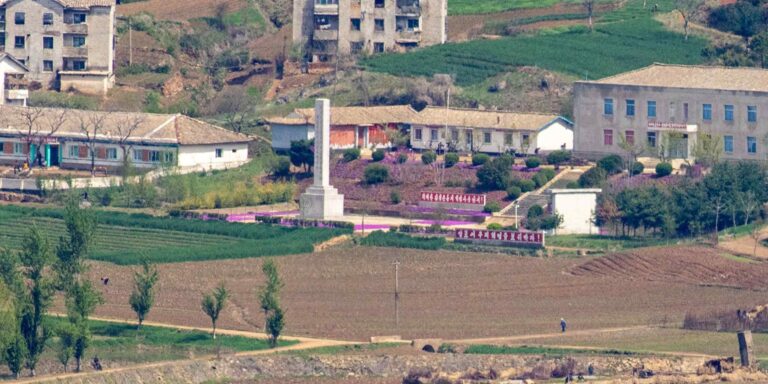 south-korea-hints-at-thaw-in-north-korea-ties-with-loudspeaker-halt