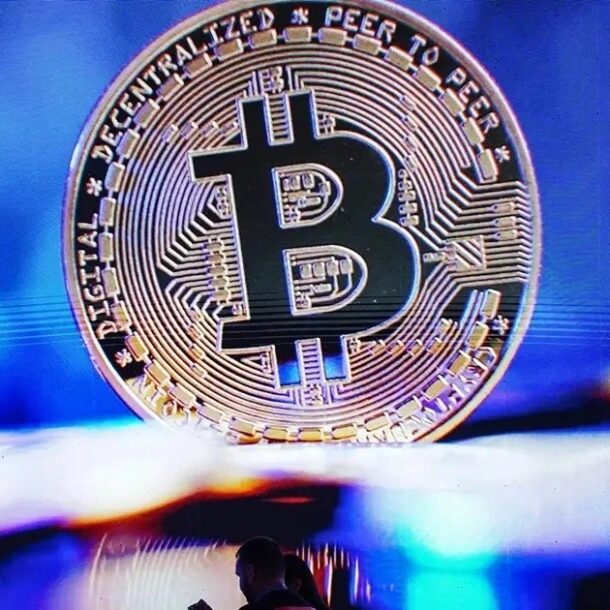 bitcoin-sut-manh,-hon-1-ty-usd-bi-xoa-so-vi-cang-thang-trung-dong