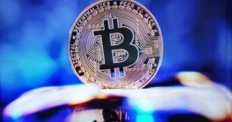 bitcoin-sut-manh,-hon-1-ty-usd-bi-xoa-so-vi-cang-thang-trung-dong