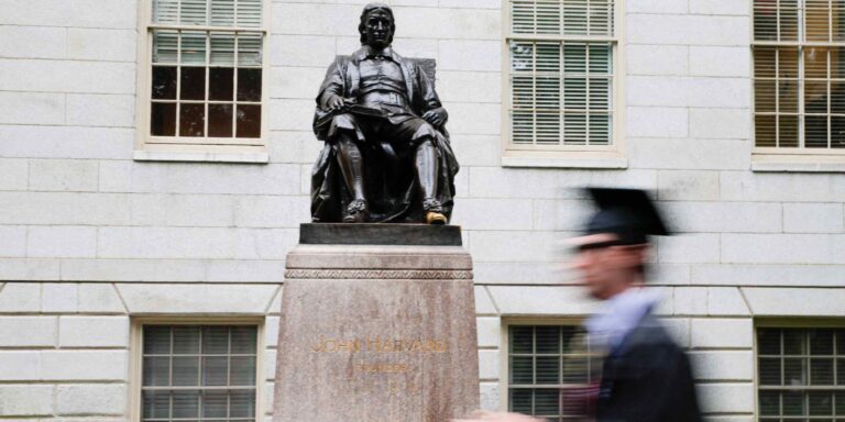japan-to-tackle-low-pay-in-bid-to-lure-researchers-fleeing-trump-cuts