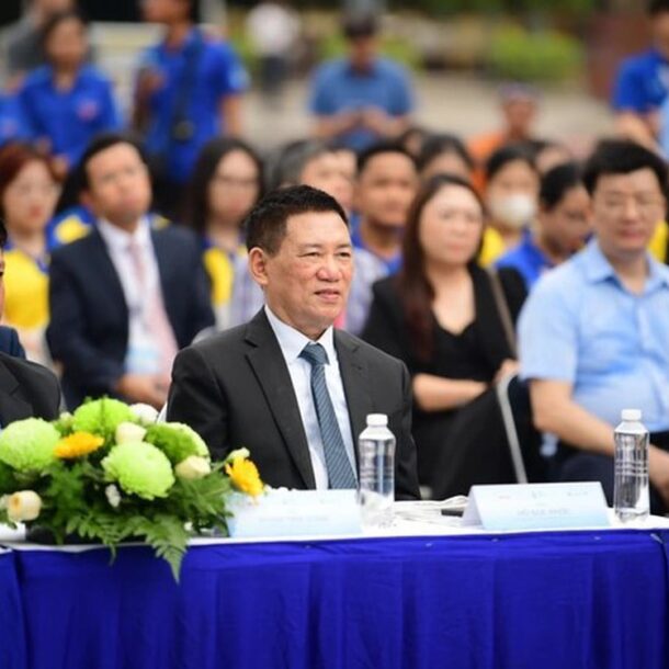 le-hoi-khong-tien-mat-khai-mac,-huong-toi-‘khong-tien-mat-–-khong-rao-can-–-khong-gioi-han’