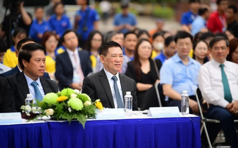 le-hoi-khong-tien-mat-khai-mac,-huong-toi-‘khong-tien-mat-–-khong-rao-can-–-khong-gioi-han’