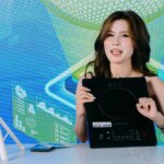 Mega livestream: Bùng nổ giảm giá, tràn ngập quà mỹ phẩm, đồ ăn, quần áo... 'made in Vietnam'