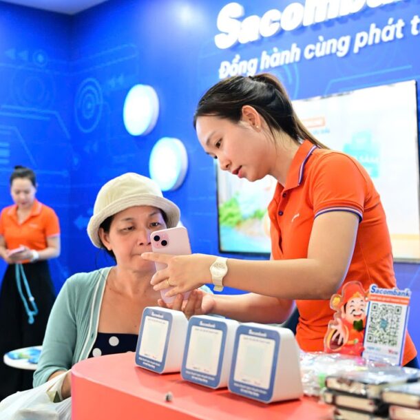 loa-thong-bao-tien-cua-sacombank-thu-hut-tieu-thuong-tai-le-hoi-ting-ting-day-2025