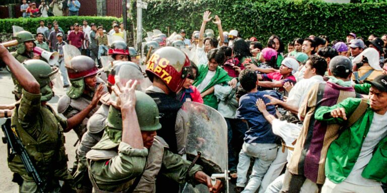 indonesian-academics-raise-concern-over-government’s-rewriting-of-history