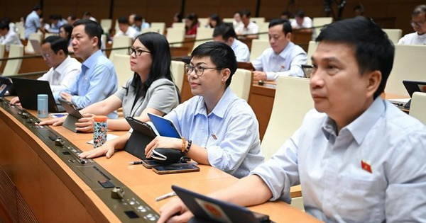 quoc-hoi-chinh-thuc-chot-muc-huong,-thoi-gian-huong-tro-cap-that-nghiep