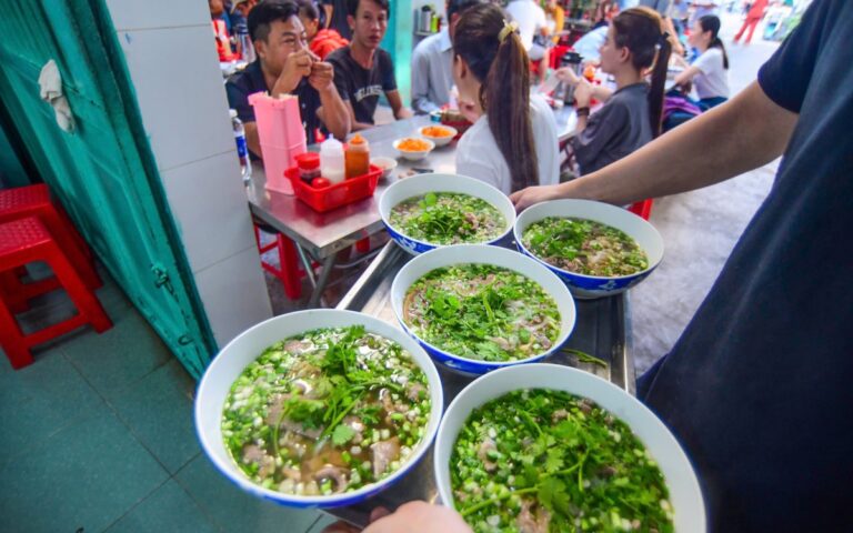 ho-kinh-doanh-dong-cua-hang-loat-khong-phai-do-chinh-sach-thue