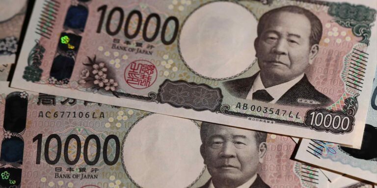 yen-strengthens-as-boj-decides-smaller-reductions-to-bond-buying