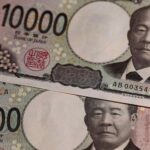 Yen muted as BOJ decides on a more gradual bond buying taper