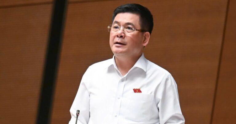 bo-truong-cong-thuong:-“se-xu-ly-viec-loi-dung-livestream-de-ban-hang-gia”