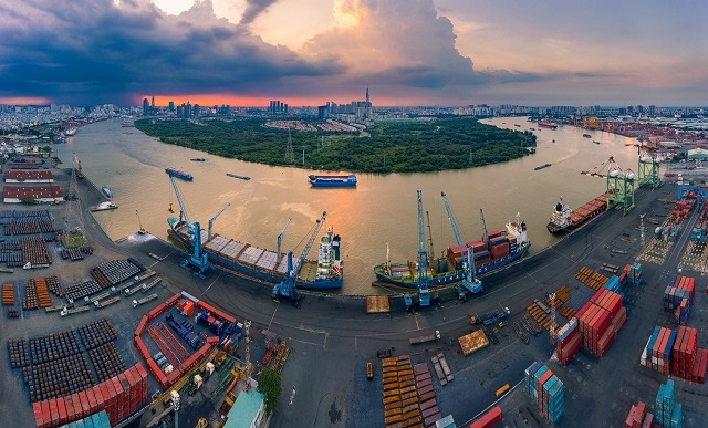 cang-sai-gon-du-kien-thoai-sach-gan-5.2-trieu-cp-msb