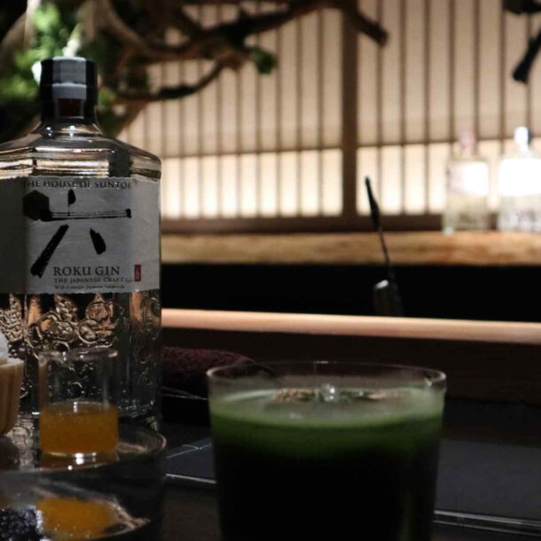 japan’s-suntory-promotes-craft-gin-roku-in-tokyo-concept-shop