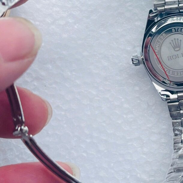 bat-giu-450-dong-ho-gia-nhan-hieu-rolex-van-chuyen-tu-trung-quoc