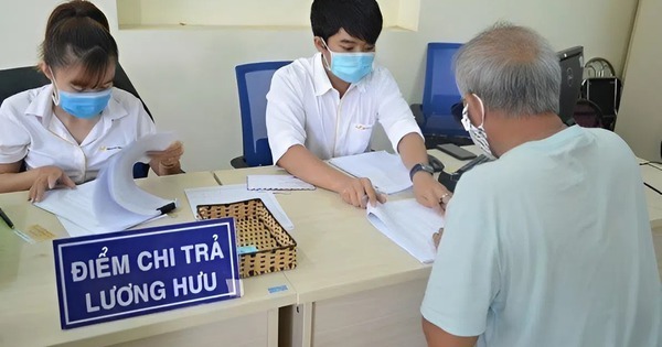 it-ngay-nua,-3-nhom-nguoi-nay-se-bi-cham-dut-huong-luong-huu-hang-thang,-la-nhung-ai?