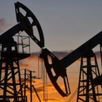 Giá dầu thế giới tăng vọt 3% do xung đột Israel - Iran leo thang
