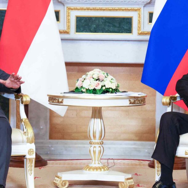 indonesia,-malaysia-seek-engagement-with-russia-as-putin-eyes-allies