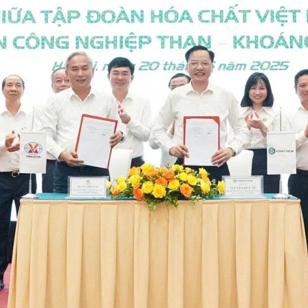 hai-tap-doan-hoa-chat-va-than,-khoang-san-bat-tay-hop-tac-mua-ban-san-pham