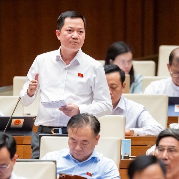 nha-dau-tu-‘tren-troi-roi-xuong’-noi-co-100-ti-usd-lam-du-an-duong-sat-bac-–-nam,-rat-kho-hinh-dung