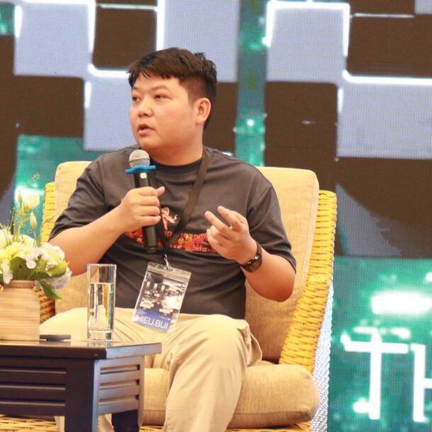da-nang-quy-tu-hang-tram-chuyen-gia-toan-cau-ban-ve-ai-va-blockchain