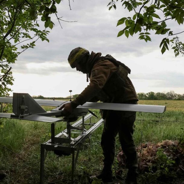 ‘no-alternative’-to-millions-of-drones-for-taiwan-defense:-auterion-ceo