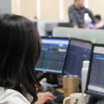 Công ty chứng khoán lao vào cuộc đua 'lướt sóng' trên sàn, kiếm đậm hơn 27.000 tỉ đồng