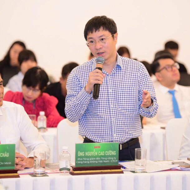 neu-mat-5-tieng-noi-chuyen-tan-son-nhat-–-long-thanh,-ai-con-muon-bay?