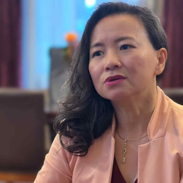 cheng-lei-rediscovers-her-voice-after-‘cruelty’-of-chinese-detention