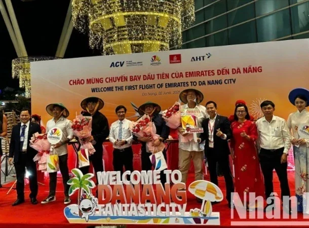 chinh-thuc-khai-thac-duong-bay-ket-noi-dubai-da-nang