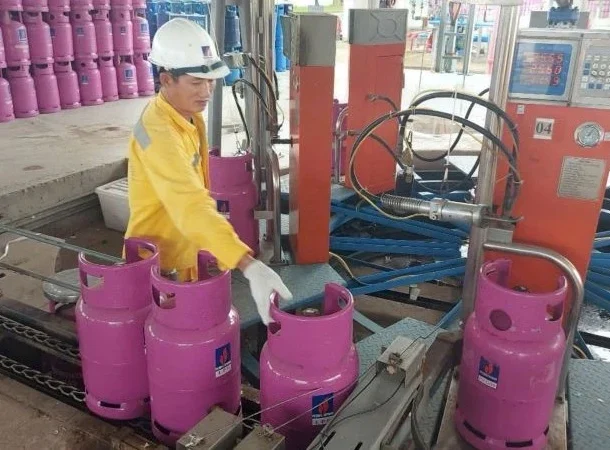 gia-gas-dong-loat-giam-5.000-dong/binh-12kilogram