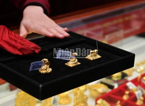 gia-vang-ngay-1/6:-trong-nuoc,-the-gioi-dong-loat-giam