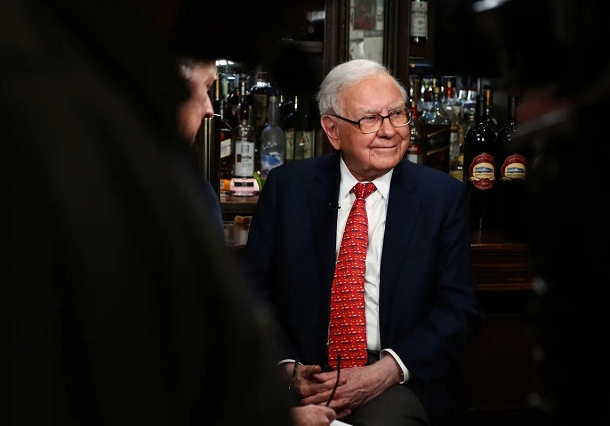 huyen-thoai-warren-buffett-roi-ghe-“nong”-voi-thanh-tich-khong-tuong-5,500,000%