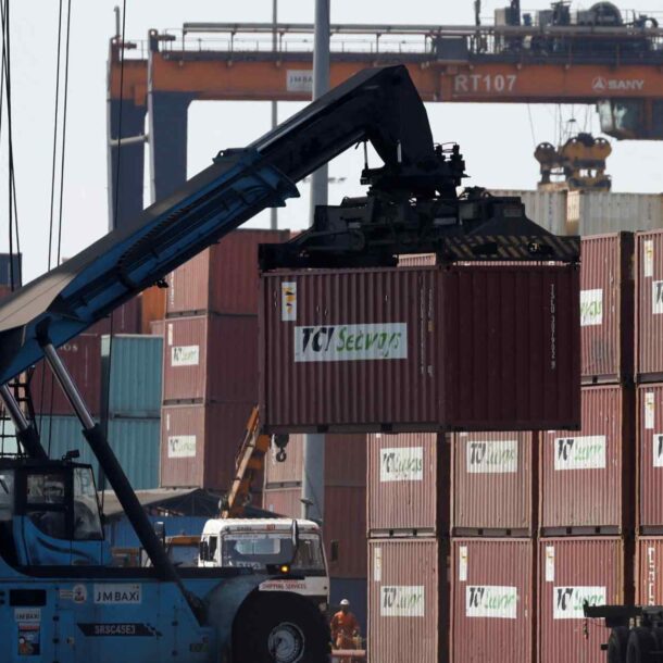india-and-us-inch-closer-to-interim-trade-deal-ahead-of-trump’s-deadline