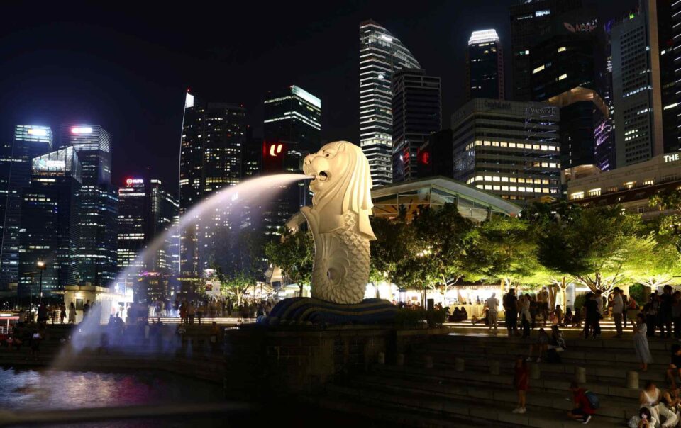 foreign-investors-in-japan-avoid-$690m-in-taxes-with-singapore-loophole