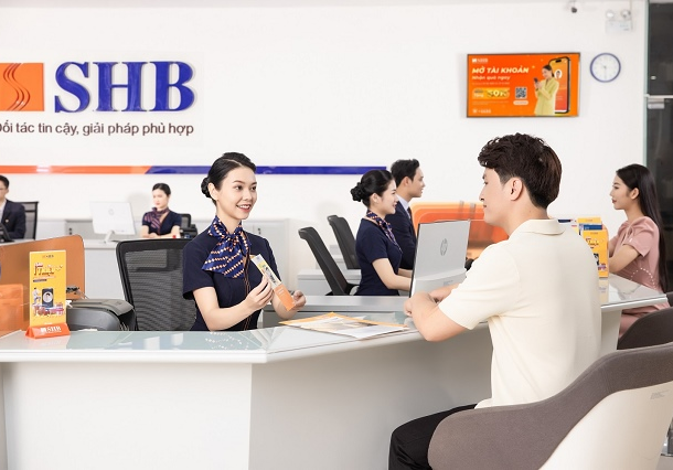 co-phieu-shb-giao-dich-ky-luc,-tang-tran:-ngan-hang-hanh-phuc…-voi-co-dong