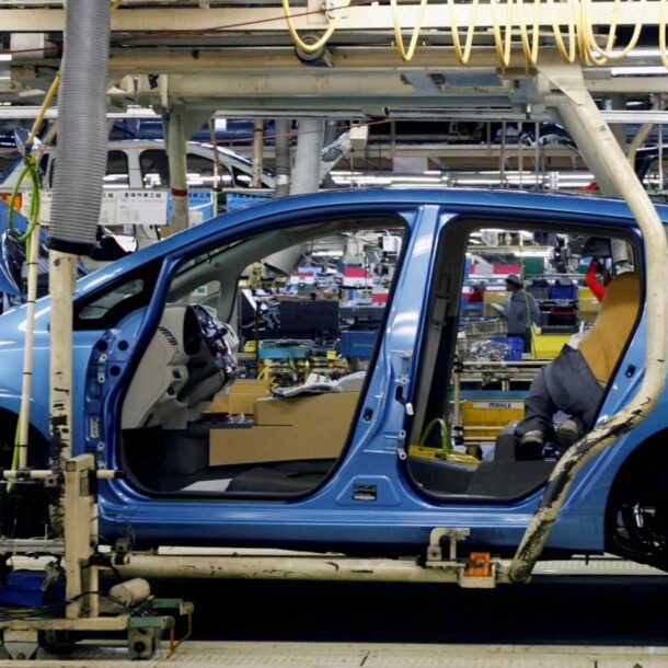 foxconn-ev-tie-up-could-save-nissan’s-japan-supply-chain