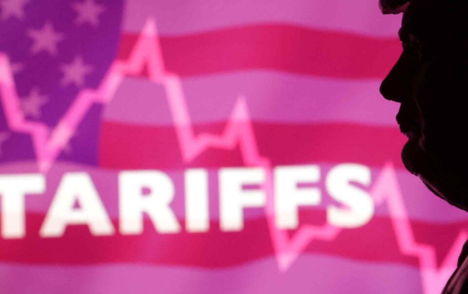 asian-currencies-weaken,-stocks-muted-on-trump’s-new-tariffs