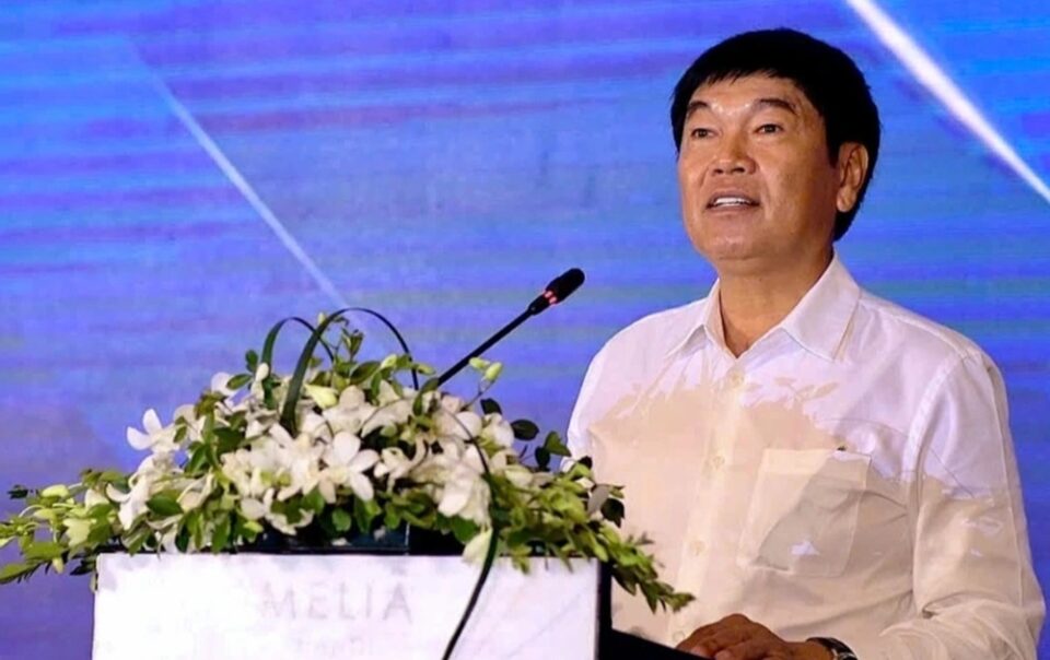 vn-index-vung-vang-vuot-1.415-diem,-tai-san-ty-phu-tran-dinh-long-bat-tang
