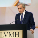 "Ông hoàng" hàng xa xỉ Bernard Arnault đối mặt khủng hoảng lớn nhất trong 36 năm lãnh đạo LVMH