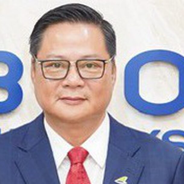ong-pham-ngoc-vinh-ngoi-vao-ghe-nong-chu-tich-bamboo-airways