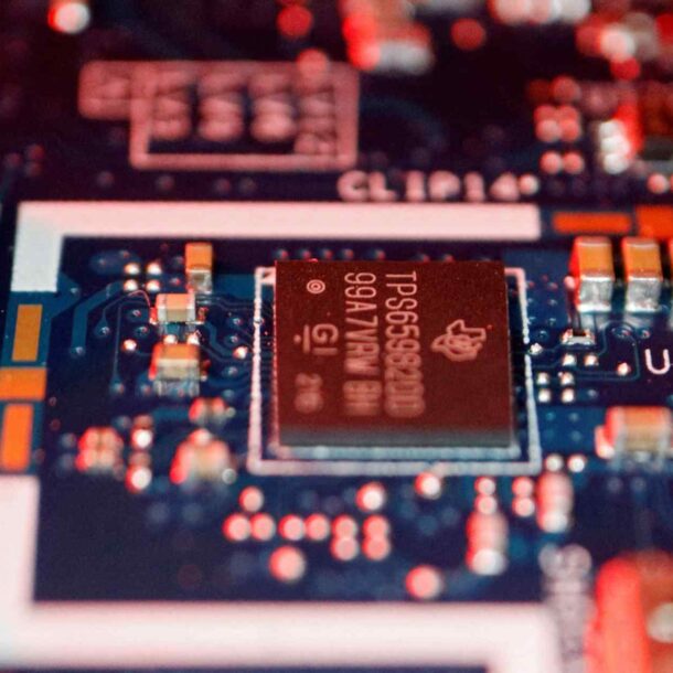 japan’s-smaller-chip-assemblers-join-up-to-cut-costs,-share-data