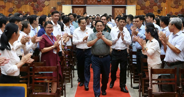 thu-tuong-pham-minh-chinh:-danh-7.000-ti-dong-xay-truong-noi-tru-cho-hoc-sinh