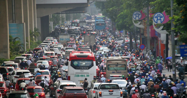 tang-hang-loat-phi,-le-phi-lien-quan-hang-trieu-o-to,-xe-may-o-ha-noi-ngay-tu-cuoi-nam-nay?