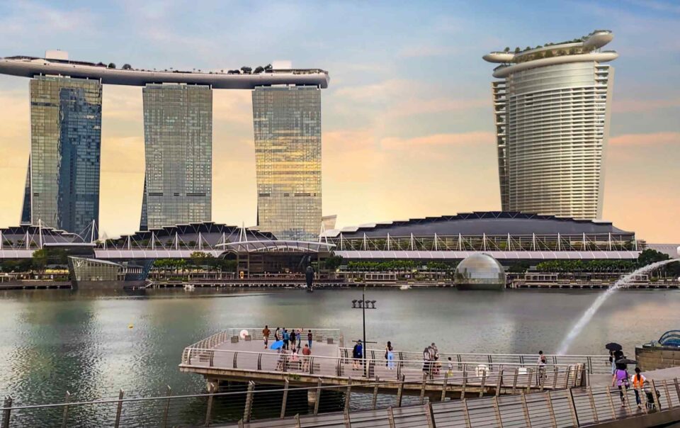 singapore’s-marina-bay-sands-casino-resort-begins-$8bn-expansion