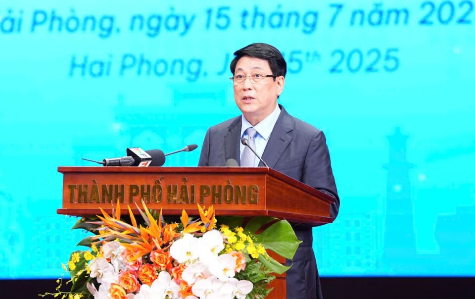 hai-phong-trao-chung-nhan-dau-tu-va-bien-ban-ghi-nho-hop-tac-dau-tu-voi-so-von-15,5-ti-usd