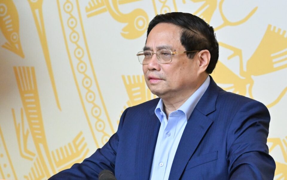 thu-tuong-hop-ban-kich-ban-tang-truong,-dat-muc-tieu-8,3-8,5%