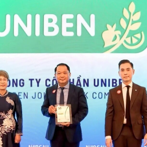 uniben-duoc-vinh-danh-tai-“top-50-doanh-nghiep-phat-trien-ben-vung-2025”