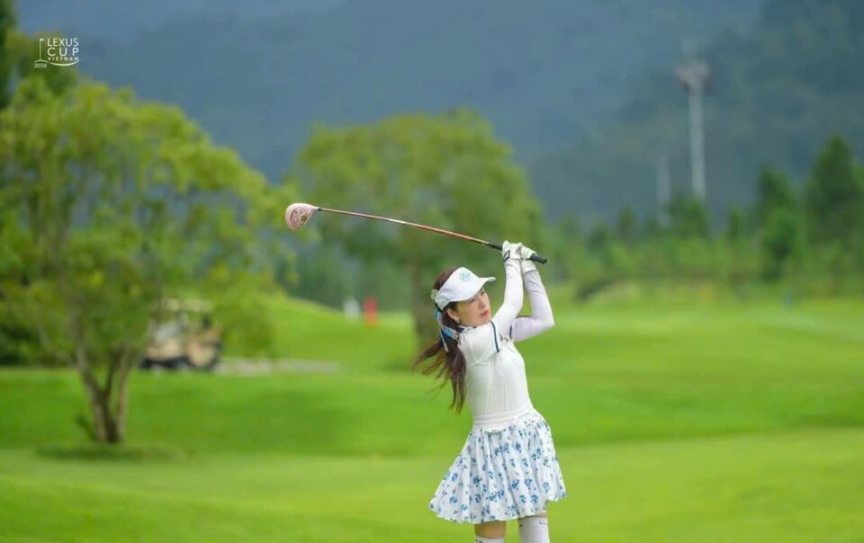 dai-su-du-lich-viet-nam-greg-norman:-‘golf-dau-con-nhu-40-nam-truoc,-gio-ai-cung-phai-duoc-vui’