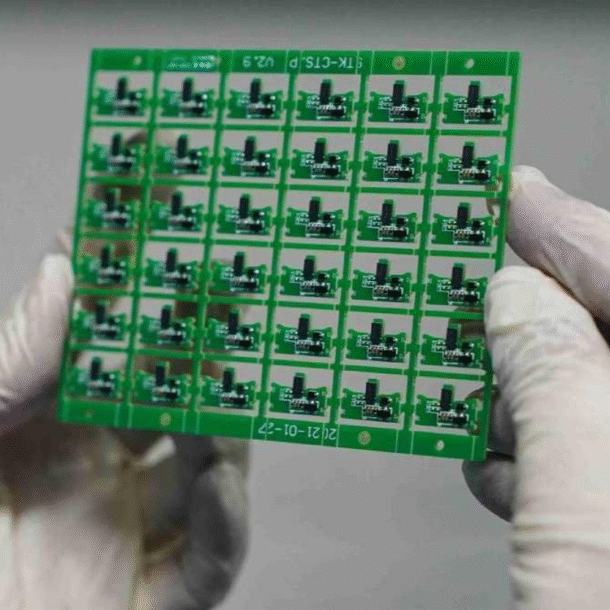 nvidia-duoc-ban-chip-sang-trung-quoc,-bac-kinh-keu-goi-my-do-them-cac-han-che-thuong-mai