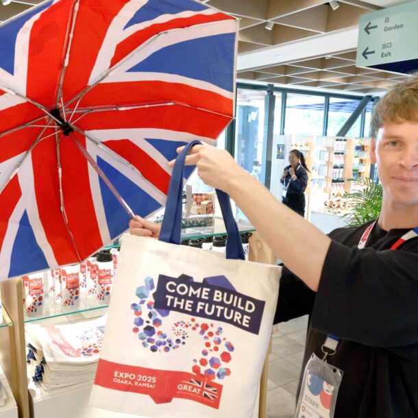 from-boomerangs-to-souvenir-umbrellas:-what-osaka-expo-visitors-are-buying